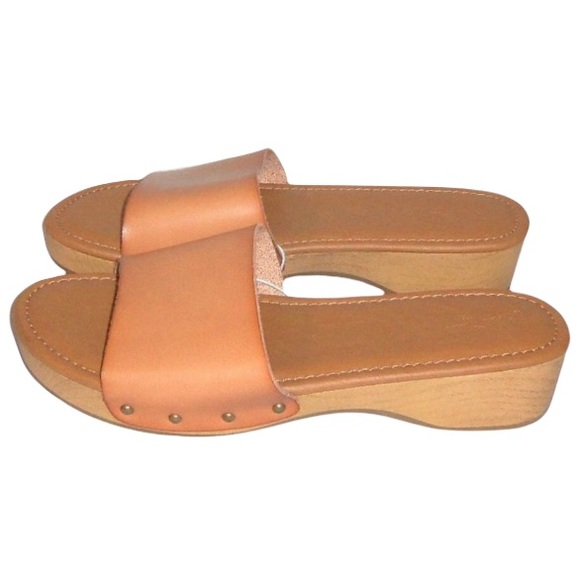 Universal Thread Shoes - Universal Thread KORA Sandals - Women's Size 9 - NWT